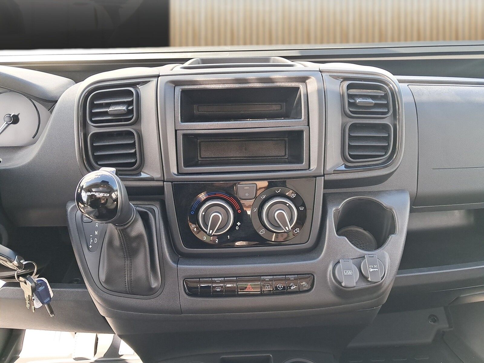 Fahrzeugabbildung Karmann Dexter 540 Automatik, Alu Felgen, Concept Paket