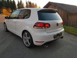 Volkswagen Golf VI GTI Navi,Kamera,SHZ,DYNAUDIO - Volkswagen Golf aus 2009: GTI