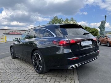 Mercedes E 300 - 5