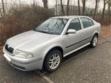 Skoda Octavia 1.6 - gebrauchte Skoda Octavia aus dem Jahr 2003