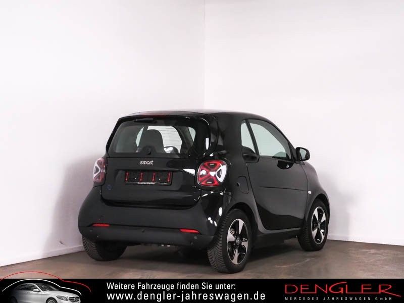 Smart FORTWO Coupe EQ KAMERA*22KW*LED*PANO PASSION imagem 2