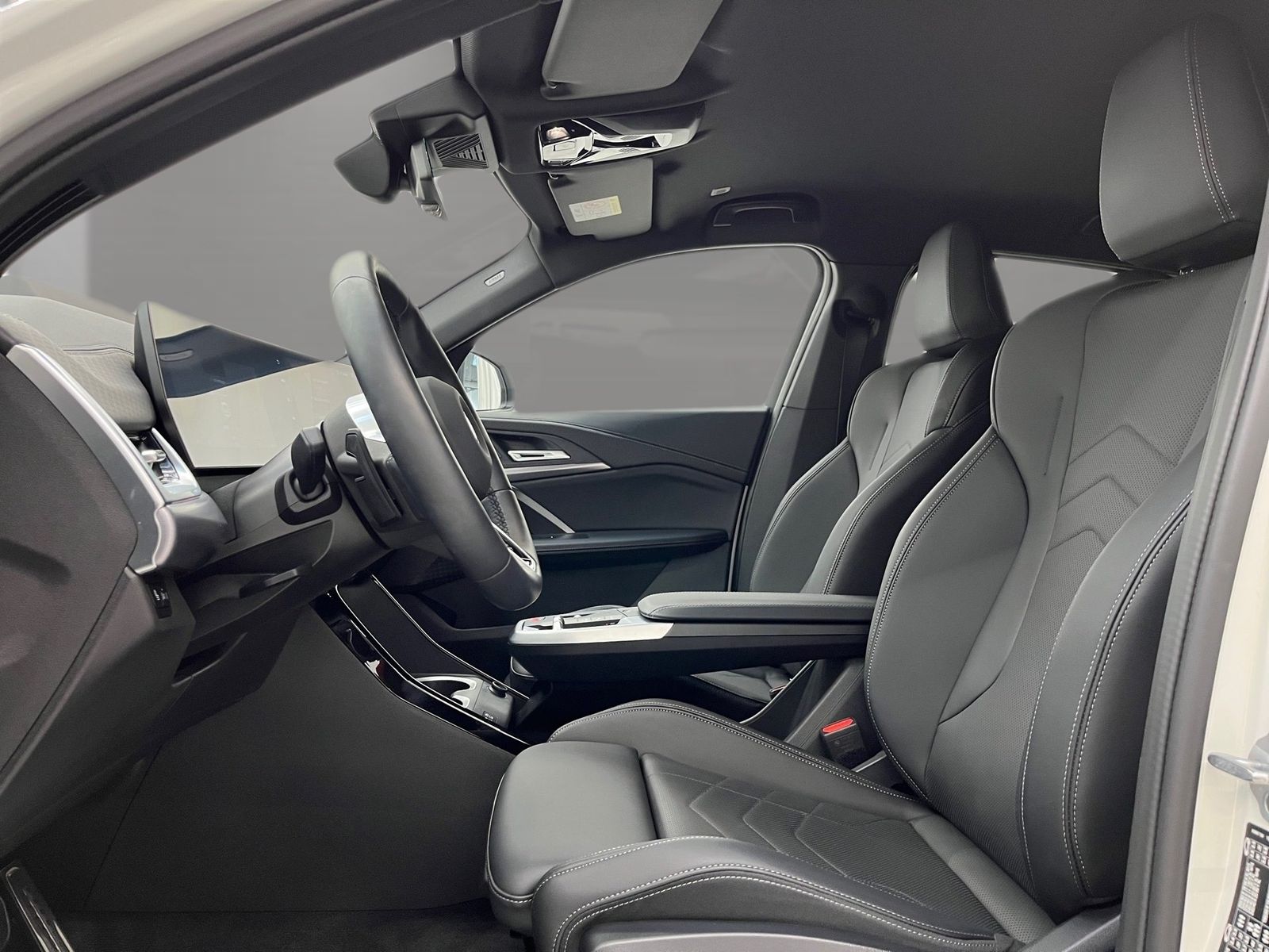 BMW iX2 - Bild 9