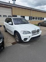 BMW X5 xDrive40d Aut. Pano, 7p, defect engine - BMW X5 bis 5.000 Euro