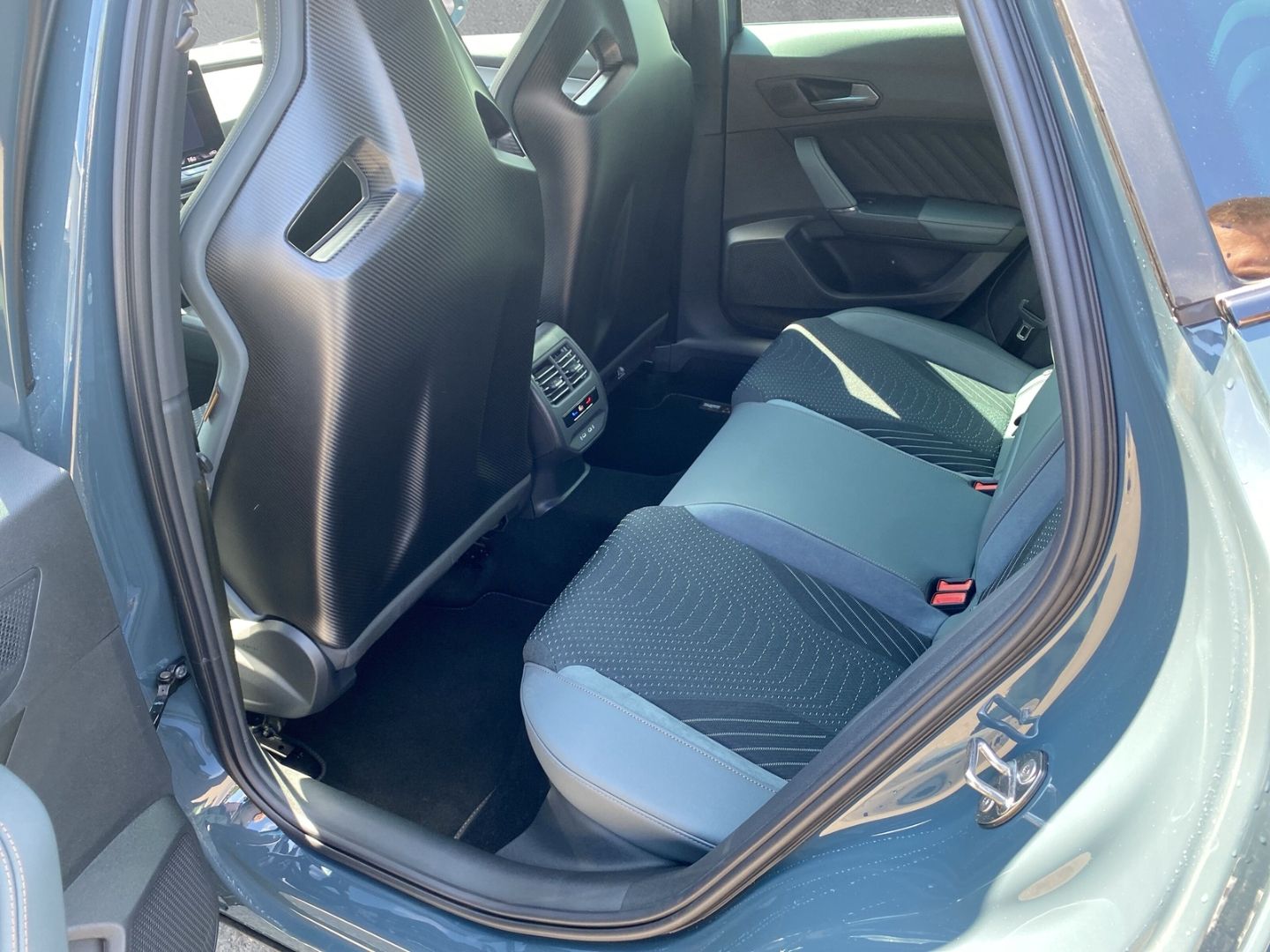 Fahrzeugabbildung CUPRA Formentor 2.0 TSI 245 kW 4Drive VZ EXtreme EU6e