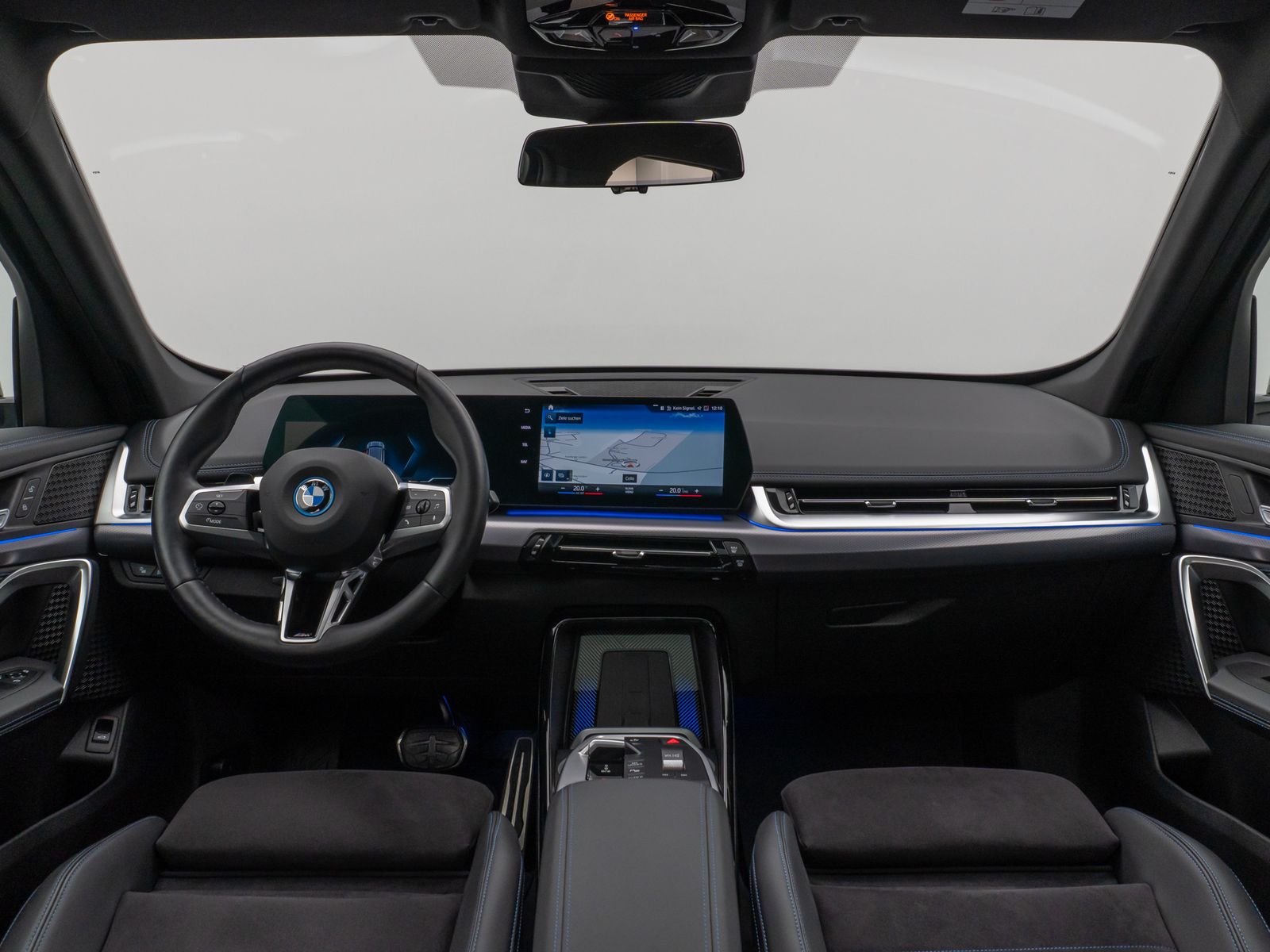 Fahrzeugabbildung BMW iX1 xD30 M Sport Panorama Kamera DAB Komfort LED