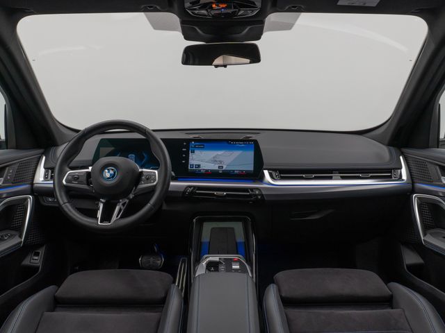 Foto Nummer 39: BMW iX1