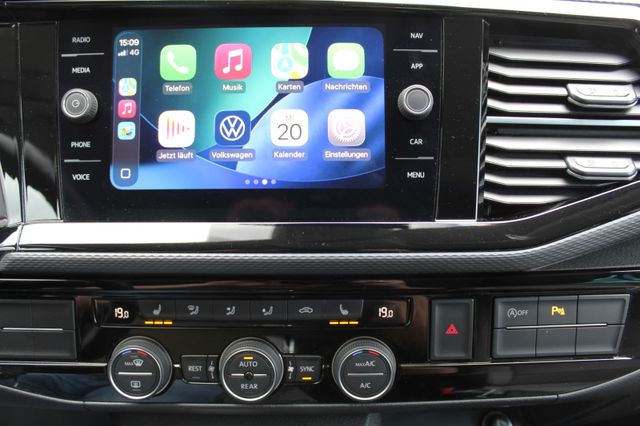 Volkswagen T6.1 Multivan Generation SIX DSG AHK ACC Standhz