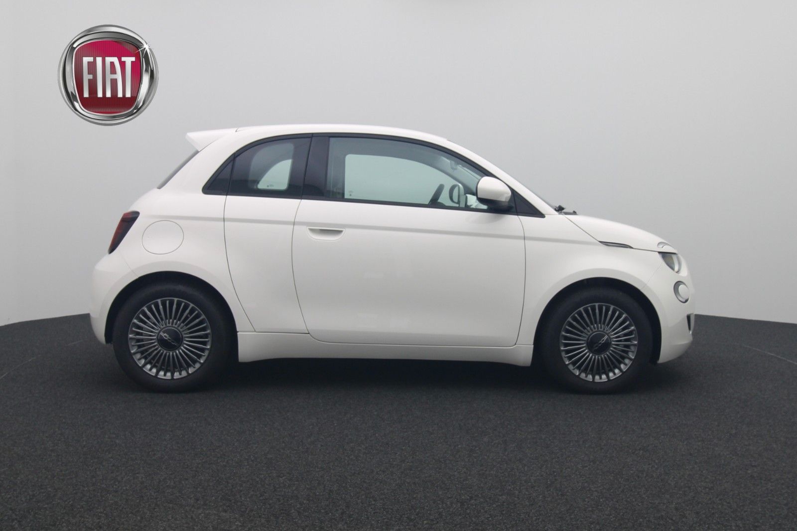 Fahrzeugabbildung Fiat 500E 3+1 Icon 42KWh Navigation Komfort-Paket