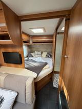 Dethleffs Nomad 560 FMK - silber Wohnwagen