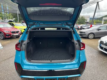 BMW iX1 eDrive20 A M Sportpaket HK HiFi DAB LED RFK