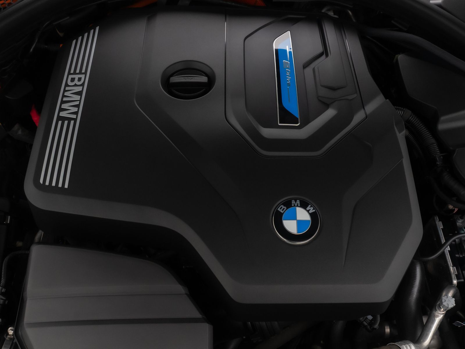 Fahrzeugabbildung BMW 320e Individual DAB HiFi Panorama Sport Leder