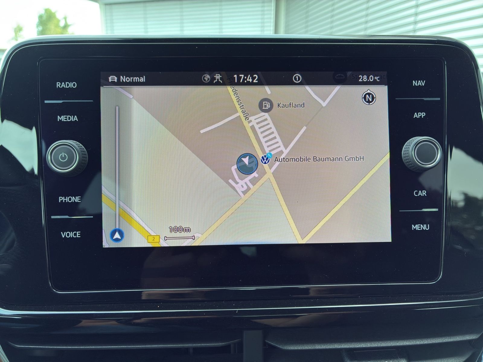 T-Roc 1.5 TSI DSG R-LINE *AHK*MATRIX*BEATS*
