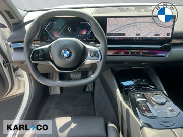 BMW 520 - 12