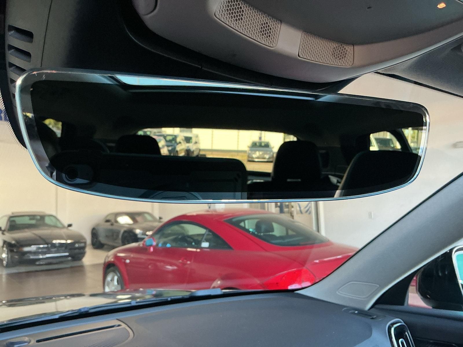 Volvo XC40 B3 DKG Dark LED PANO H&K Apple&Andro RFK foto 17