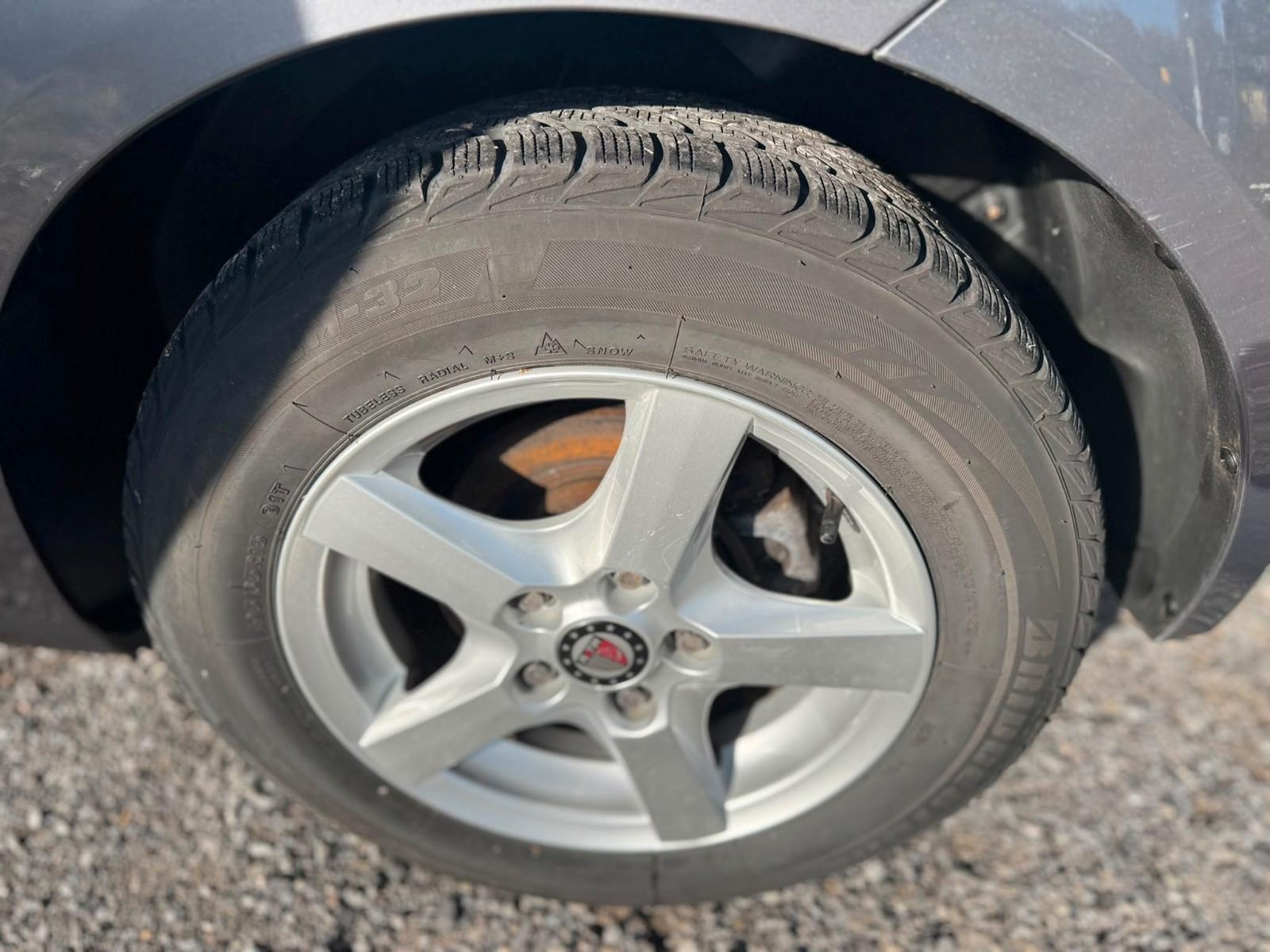 Hyundai ix20 2011 — photo 11