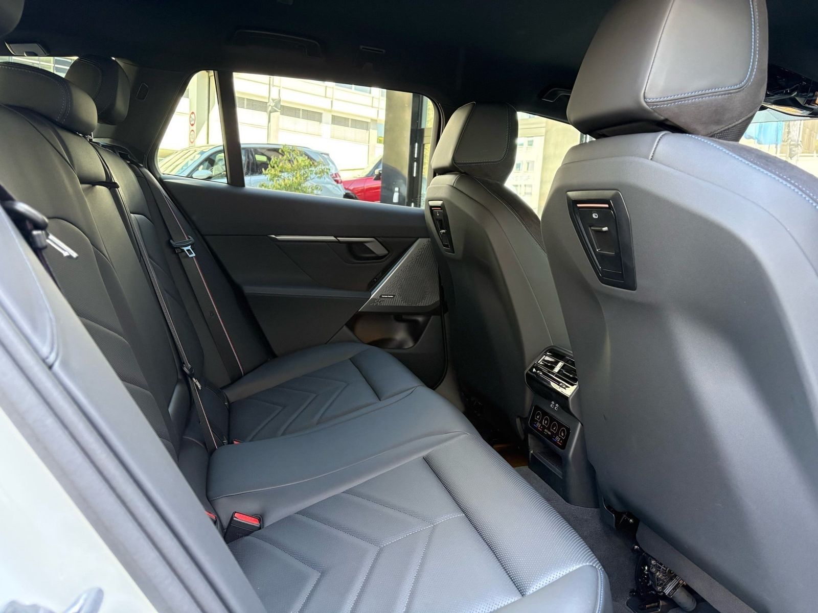 BMW i5 eDrive40 M Sport Pro AdapLED DA Prof PA+ H/K foto 3