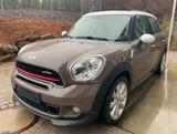 MINI Cooper D Countryman JOHN COOPER WORKS / PANORAMA - MINI Cooper D Countryman mit Schiebedach