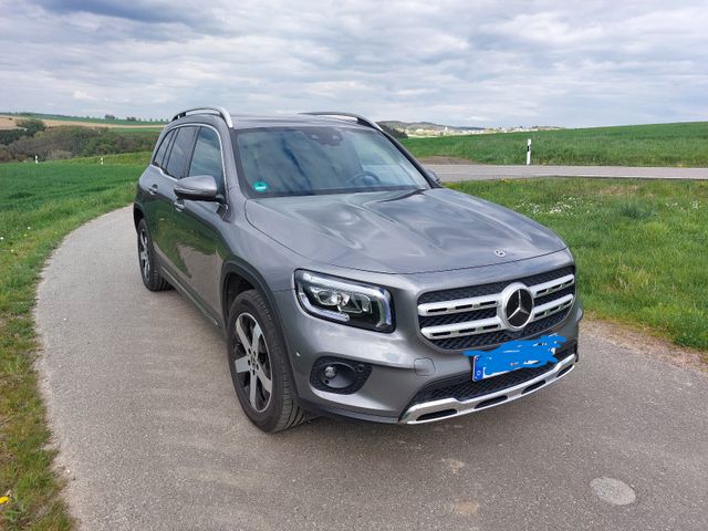 MERCEDES-BENZ GLB 200 d DCT -
