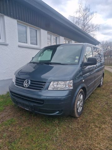 Volkswagen T5 Transporter Bus Multivan Twenty