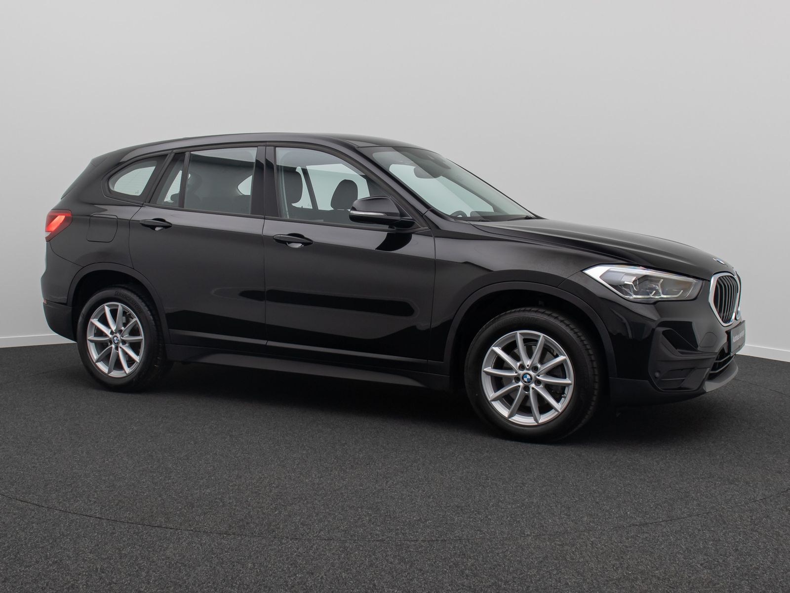 Fahrzeugabbildung BMW X1 sD18i Kamera DAB Geschwindig Komfort AppleCar