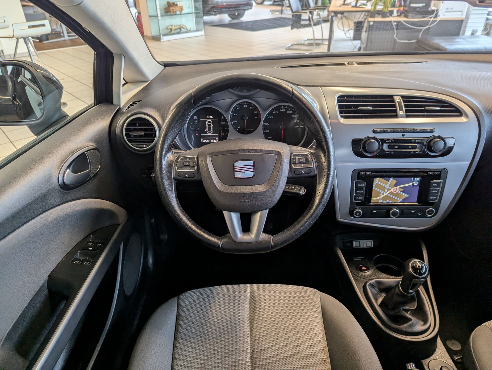 Fahrzeugabbildung SEAT Leon 1.4 TSI Style Klimaauto. Bluetooth SHZ Navi
