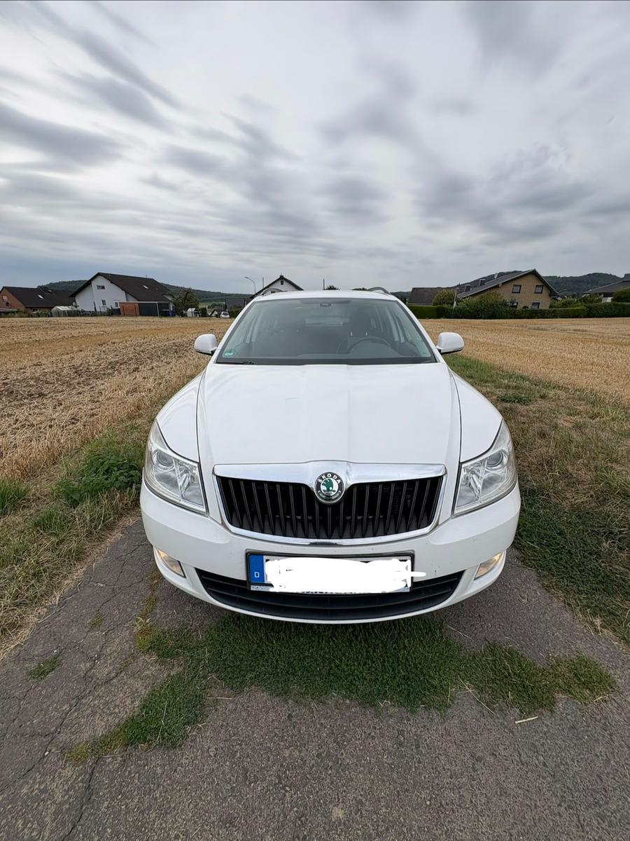Skoda Octavia 2011 — photo 6