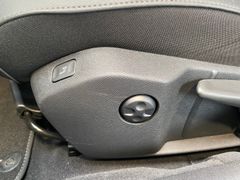 Fahrzeugabbildung Peugeot 508 Hybrid Allure Pack Autom. LED Navi ACC 17"