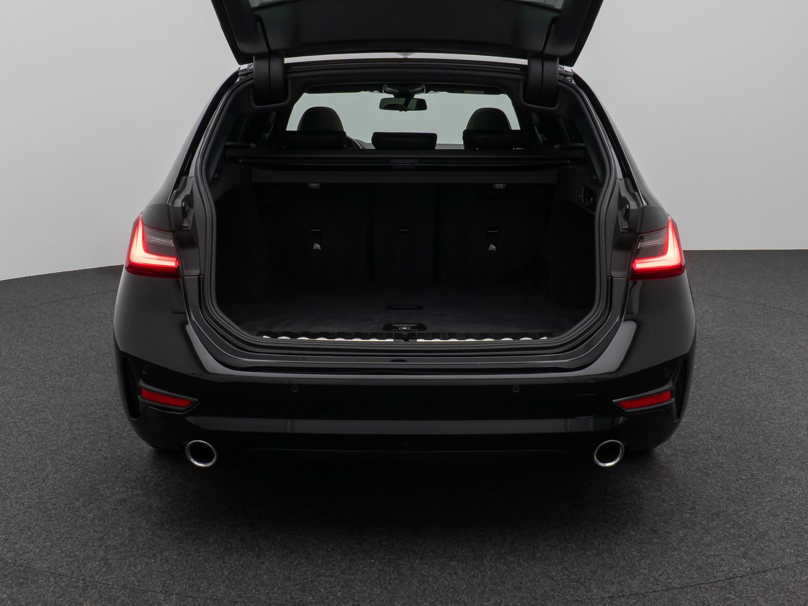 Fahrzeugabbildung BMW 320d Sport Line Panorama Laser HUD DAB HiFi AHK