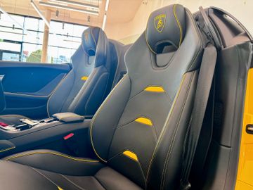 Lamborghini Huracán EVO RWD Spyder