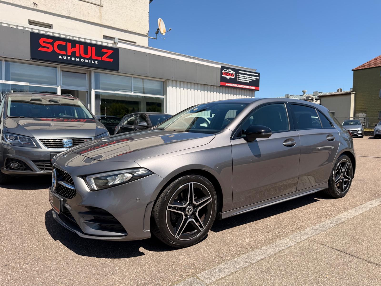 Mercedes-Benz A200 AMG-Line *LED/AHK/VIRTUAL/KAMERA/NIGHT/SHZ