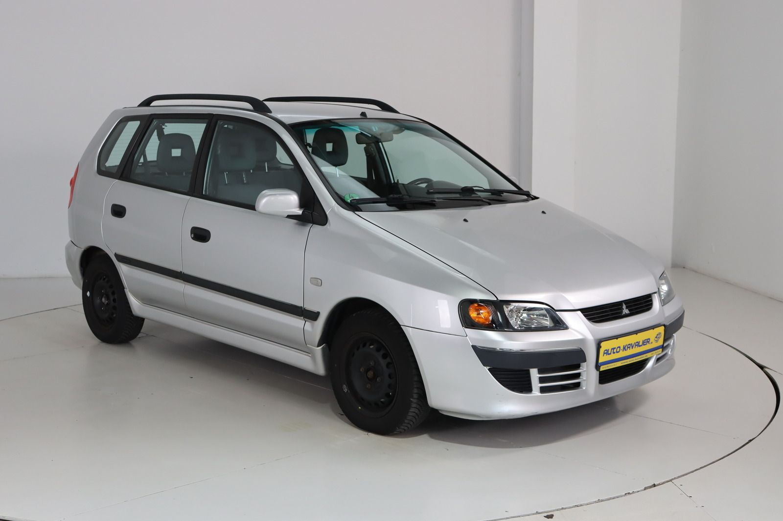 Fahrzeugabbildung Mitsubishi Space Star 1.6 Comfort Automatik HU/AU neu