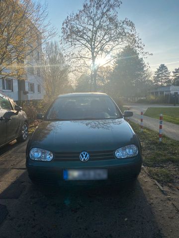 Volkswagen  Golf 4