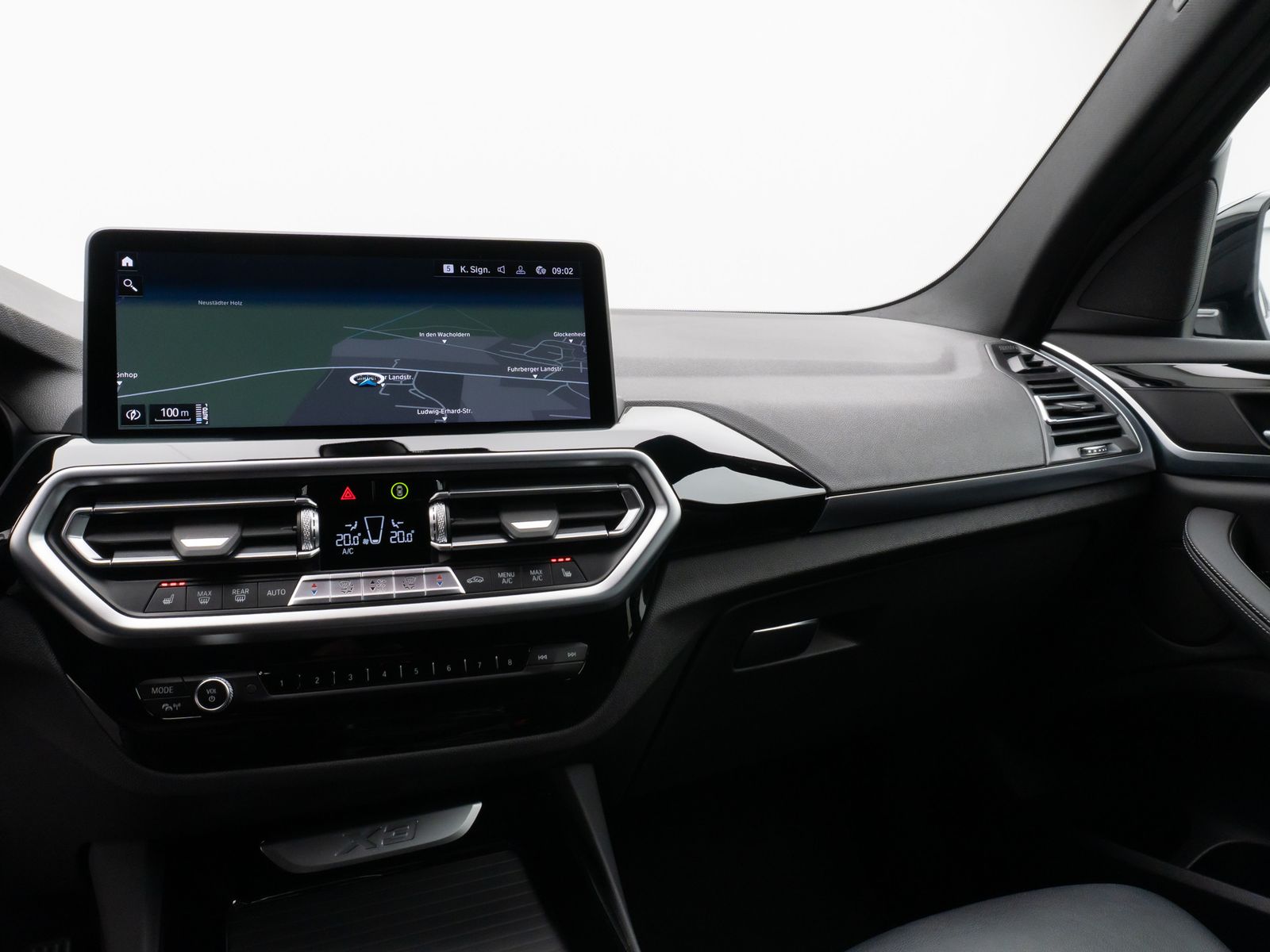 Fahrzeugabbildung BMW X3 xD30e Laser HUD DAB HiFi AHK Komfort 19Zoll