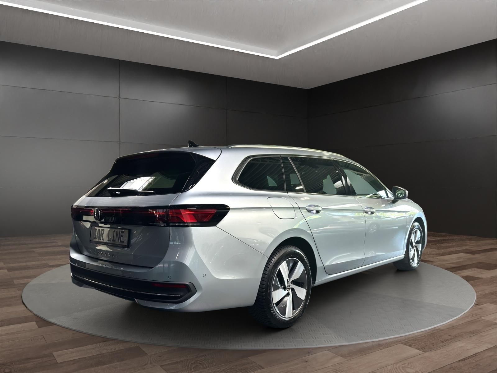 Volkswagen Passat Variant - Bild 4