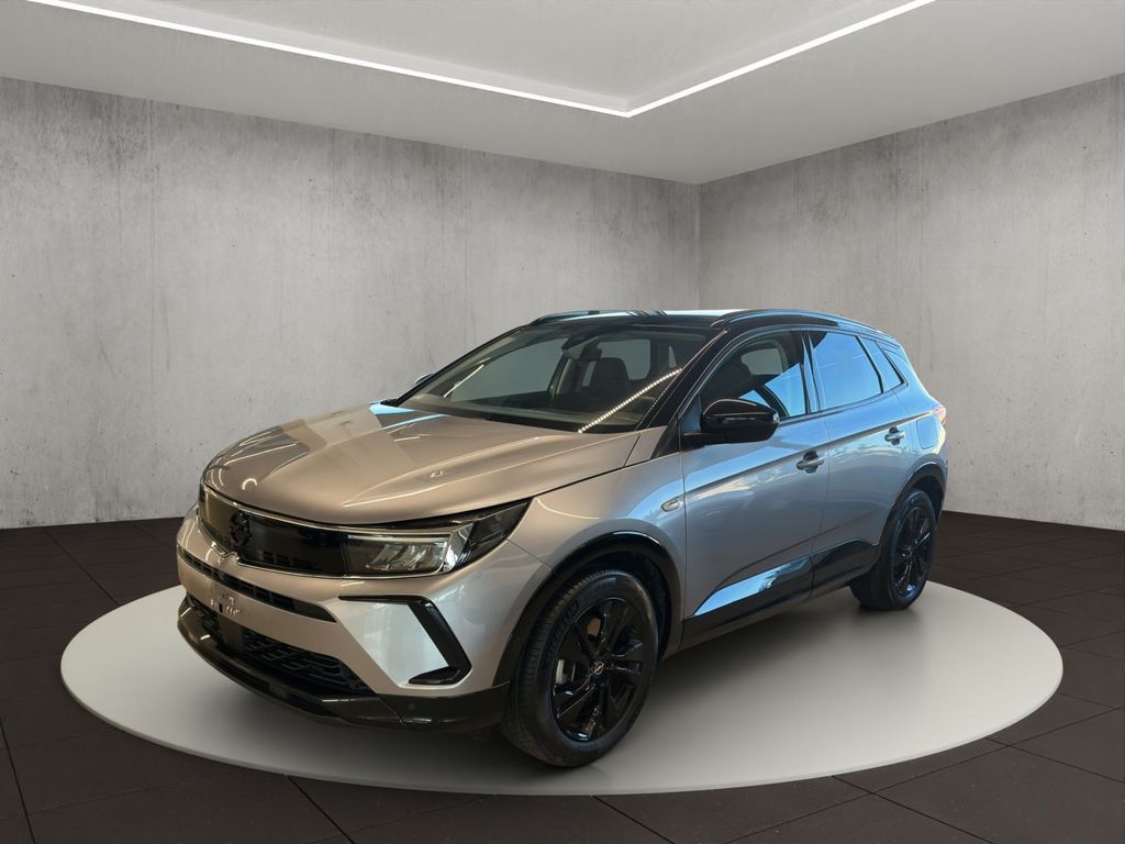 Opel Grandland (X) — hlavná fotografia