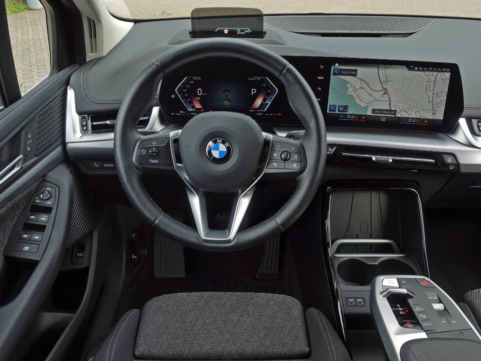 Fahrzeugabbildung BMW 218i Active Tourer Aut. I.Hd HUD ACC 360° BEAM