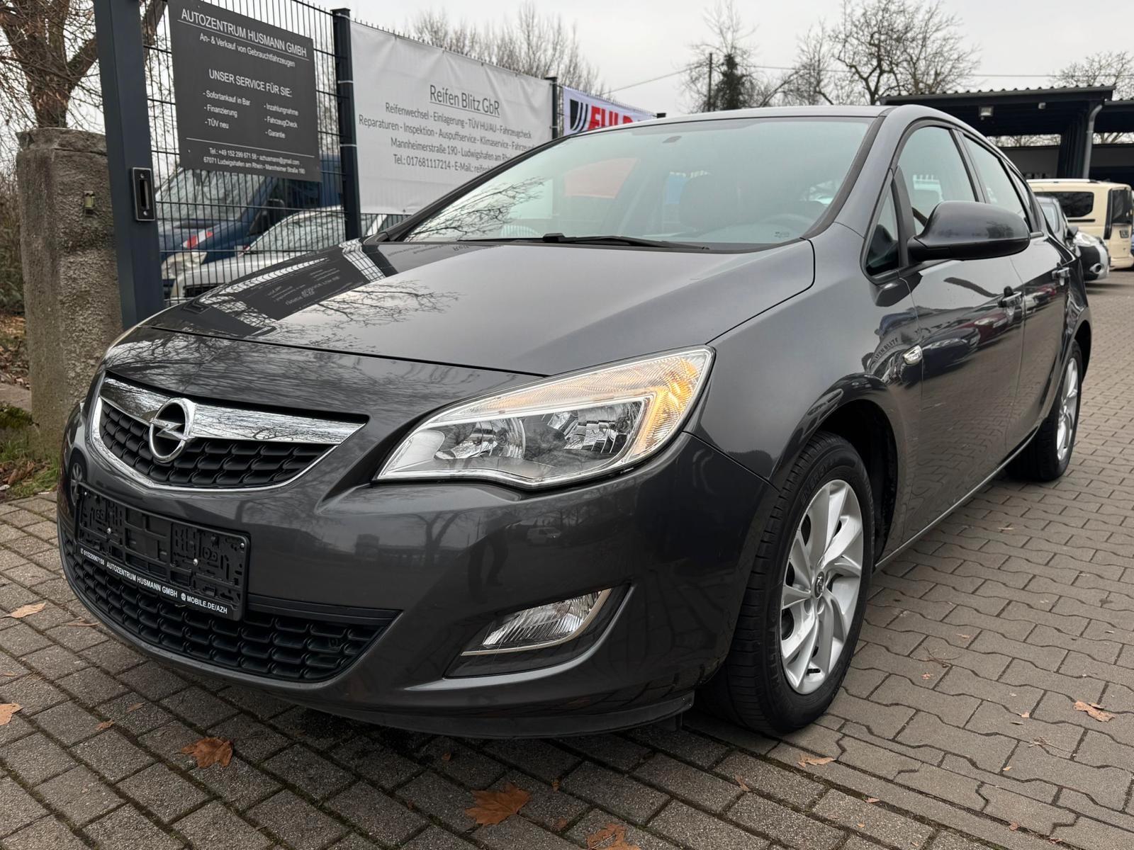 Opel ASTRA 1.4l 74KW KLIMA NAVI 80.664 KM TÜV 03/27