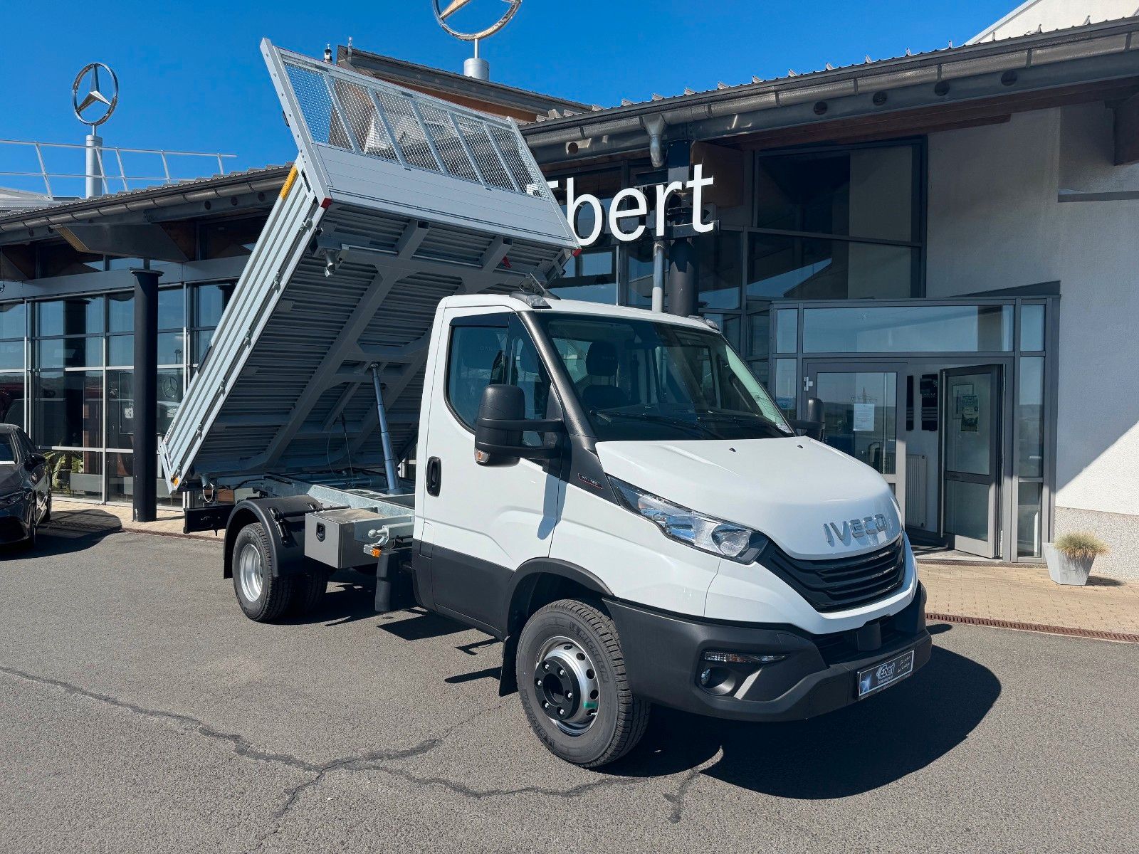 Fahrzeugabbildung Iveco Daily 70C18 H 3.0L *R3.450mm*AHK*Kamera*Sperre*