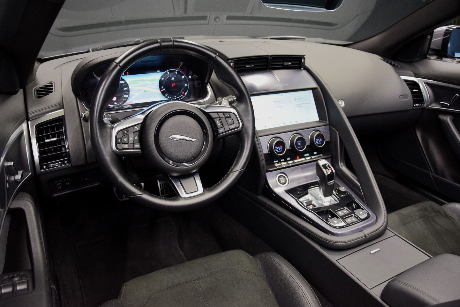 Fahrzeugabbildung Jaguar F-Type Cabriolet R-Dynamic Perf.AGA Temp. Kamera