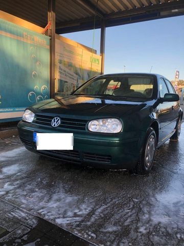 Volkswagen VW Golf 4 TÜV Mai 2026 1,6 SR 74 kw zuverl...