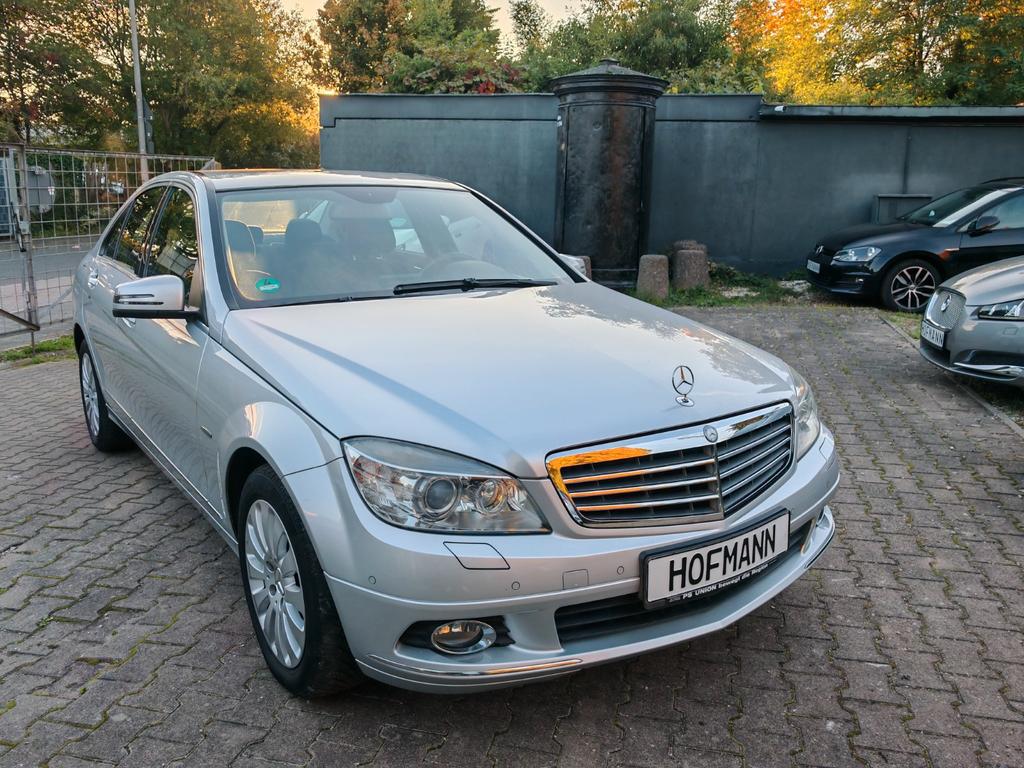 Mercedes-Benz C 230
