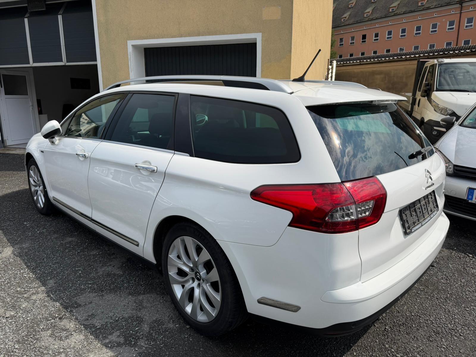 Citroën C5 Tourer Exclusive*MASSAGE*2x PDC*TEILLEDER*
