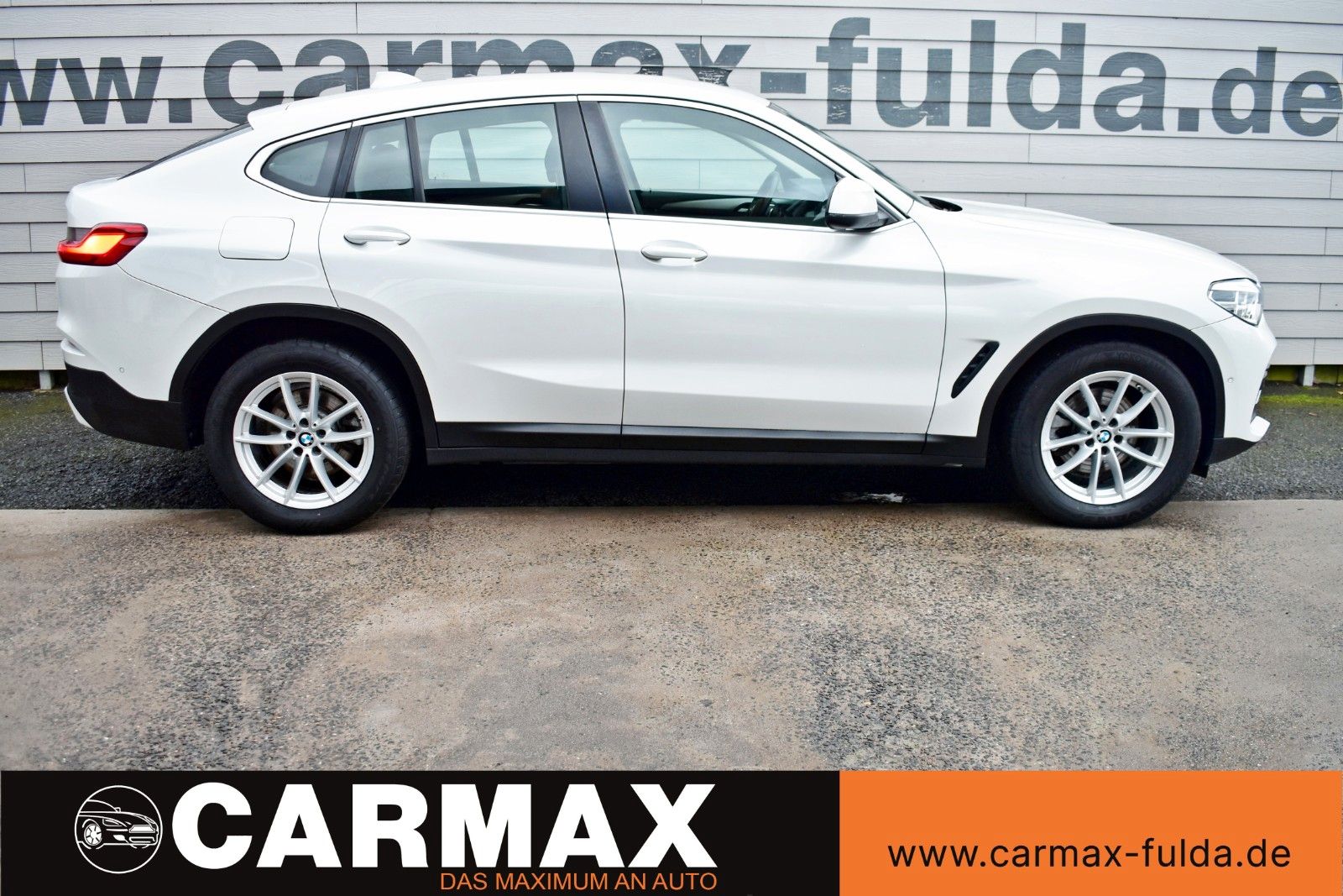 Fahrzeugabbildung BMW X4 20dA xDrive Advantage  Leder,Navi,LED,Kamera