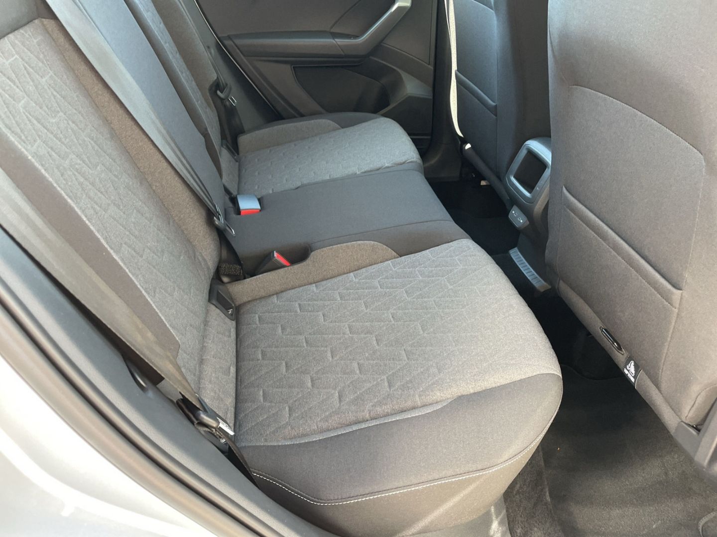 Volkswagen T-Cross - Bild 8