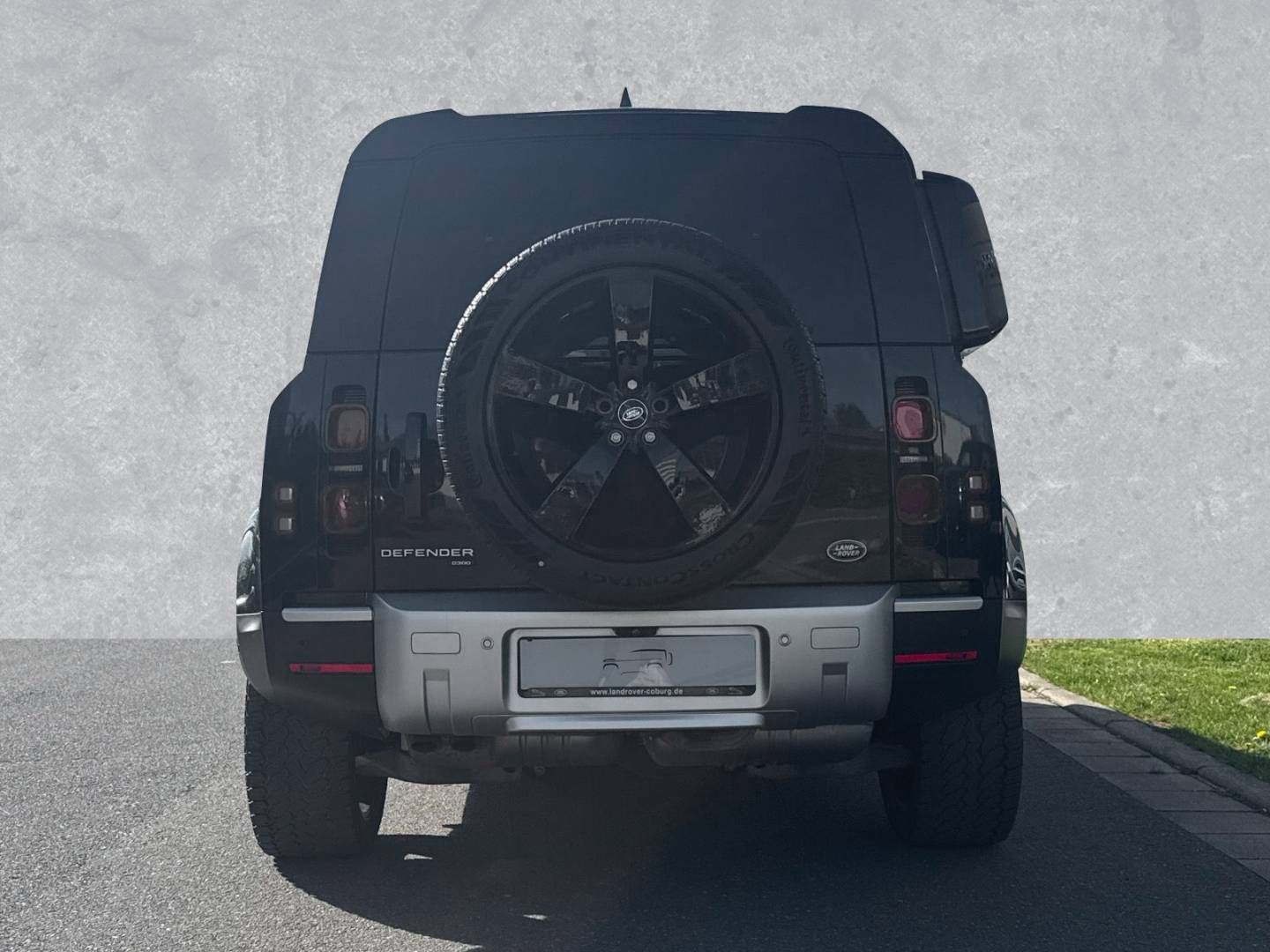 Fahrzeugabbildung Land Rover Land Rover Defender D300 SE