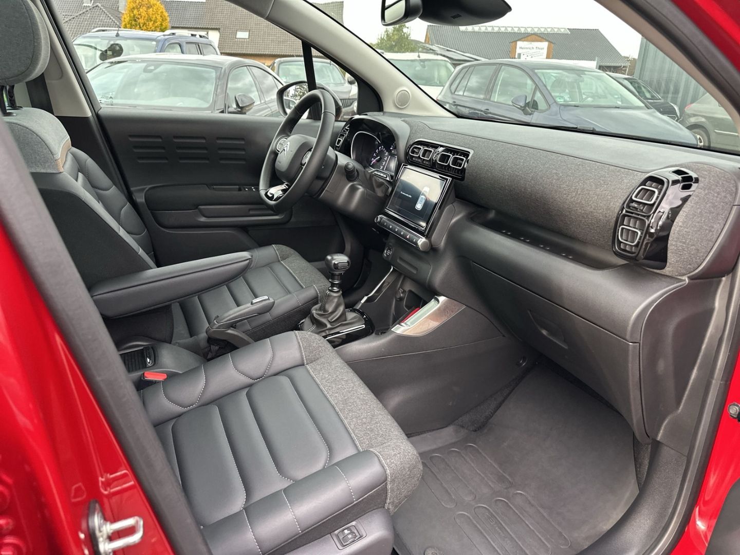 Fahrzeugabbildung Citroën C3 Aircross PT 110 S&S Shine Pack El. Panodach