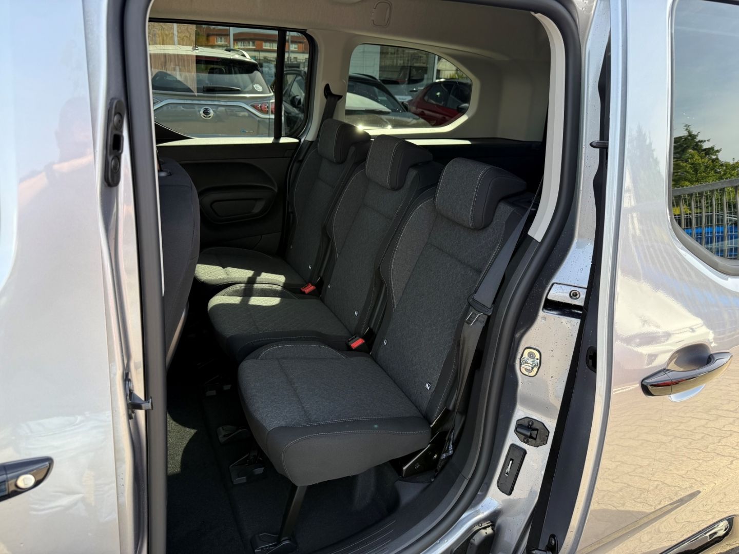 Fahrzeugabbildung Opel Combo Life 1.5 GS XL