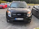 Ford Explorer Xlt 4WD (USA - Ford Explorer: For