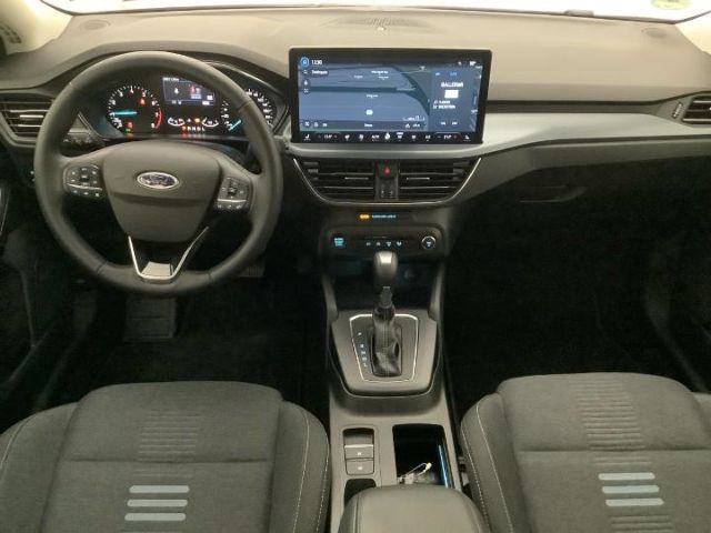 Fahrzeugabbildung Ford Focus Turnier Active 1.0 / LED / Navi / B&O