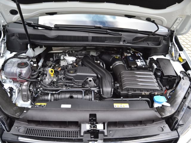 Touran 1.5 TSI DSG Highline BLACK-STYLE/7-SITZER